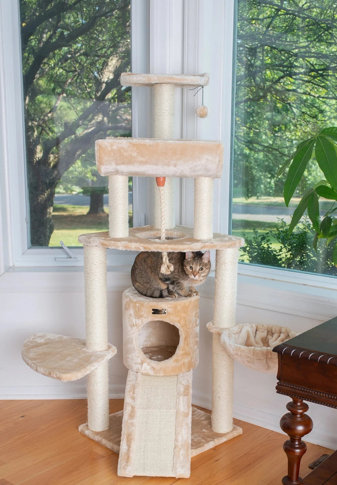 Real Wood Spacious Thick Fur Cat Tower with Lounge