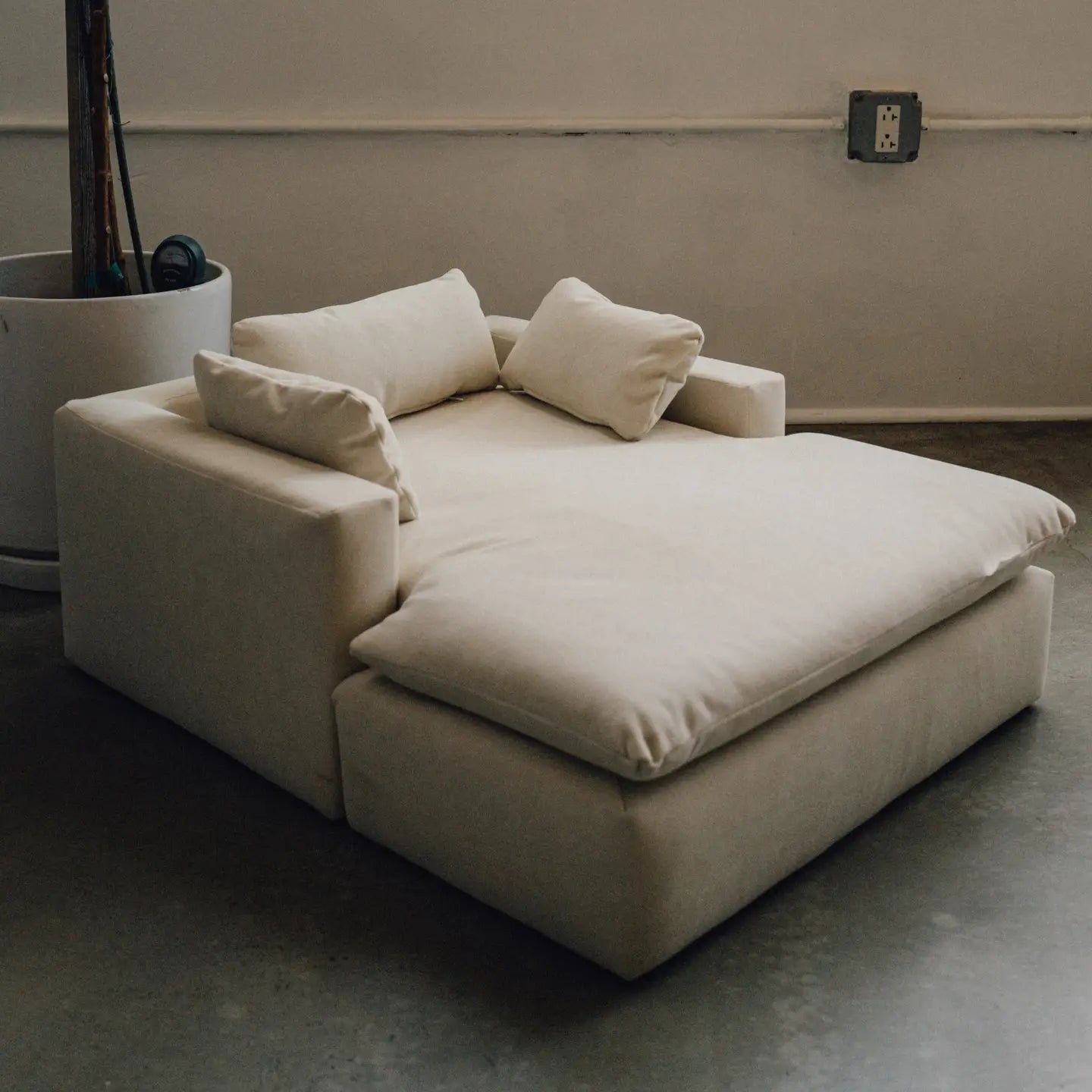 Luxe Modern Luxury Pet Bed