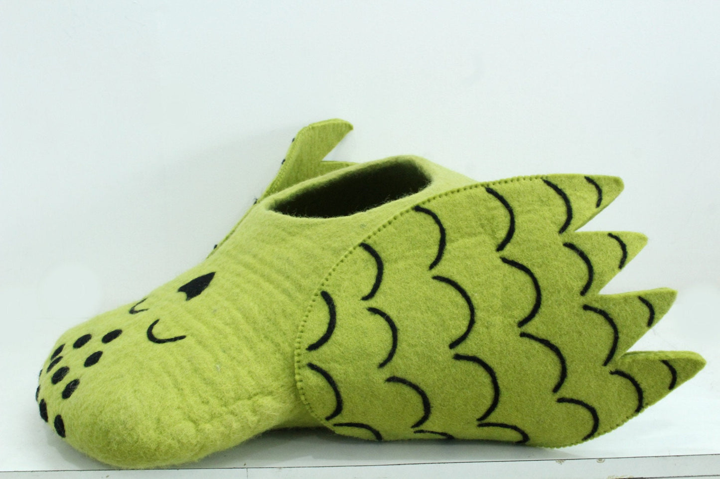 Felt Handmade Green Owl Shaped Cat Cave