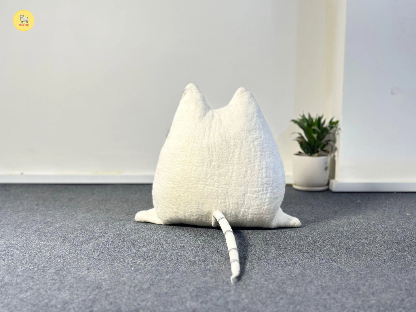Felt Handmade Cat Shaped Cat Cave