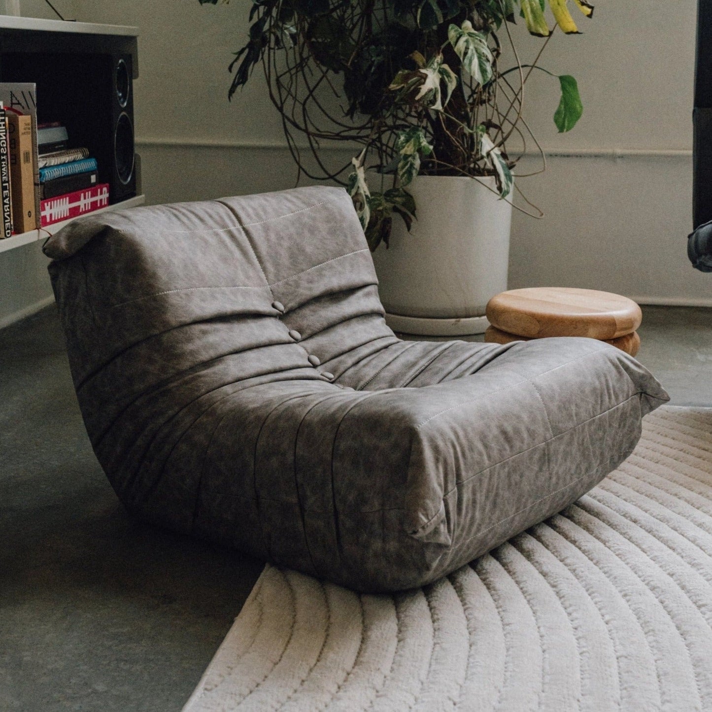 Futura Modern Luxury Pet Bed