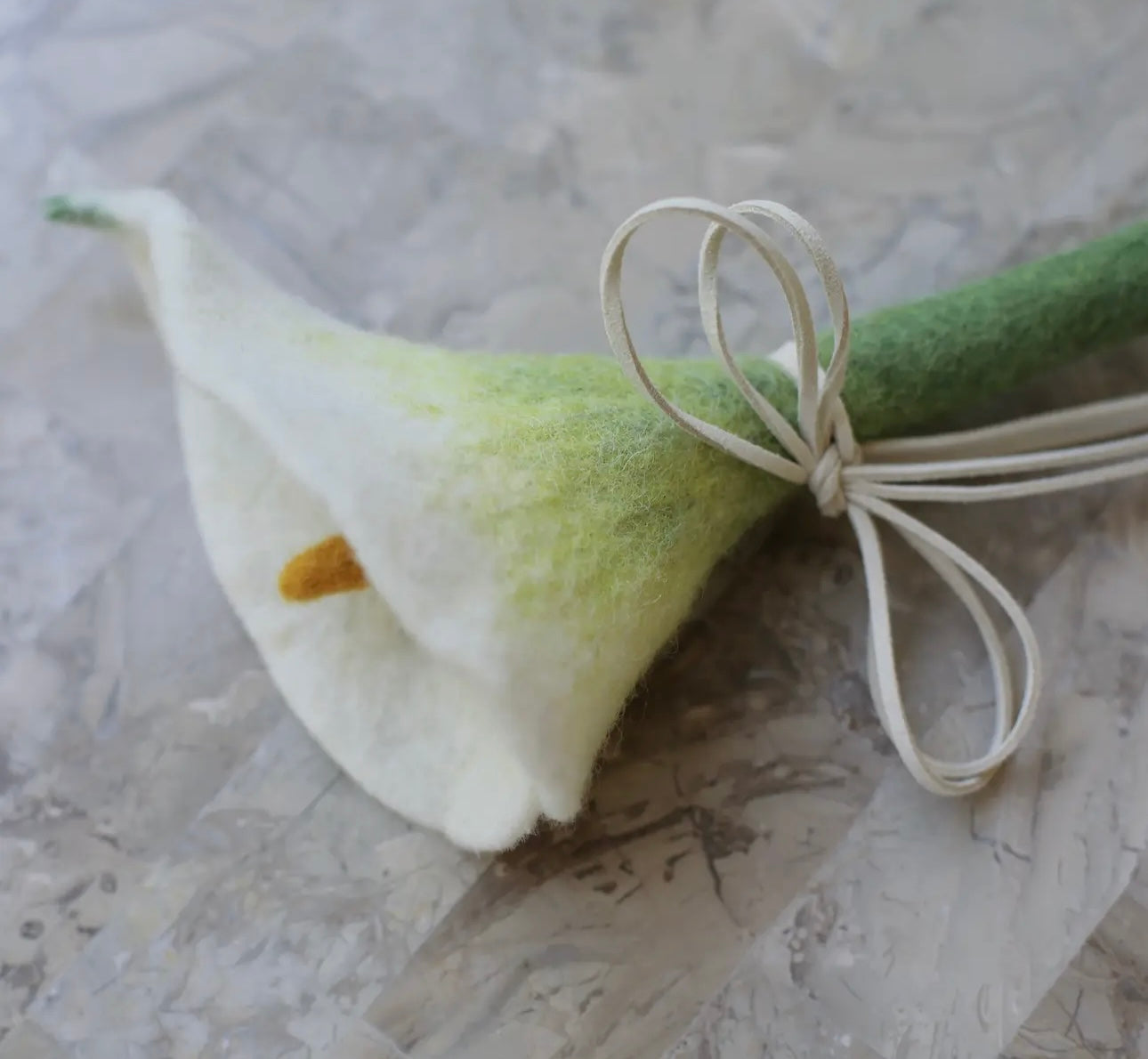 Flora Calla Lilly Cat Toy Wand