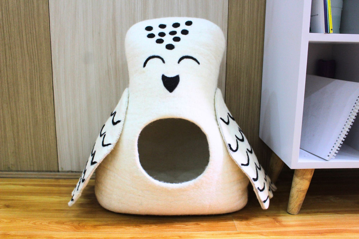 Felt Handmade White Owl Shaped Cat Cave