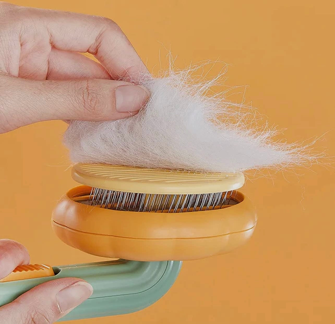 Self Cleaning Pet Hair Slicker Brush