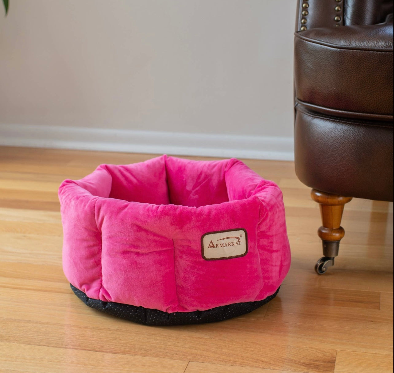 Luxurious Pink Velvet Pet Cuddle Bed